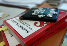 30-latek uciekał przed policjantami crossem