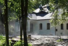 Powoli dobiega końca modernizacja dworku w Bielinach