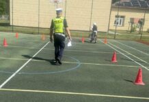 Niżańscy policjanci prowadzą egzaminy na kartę rowerową