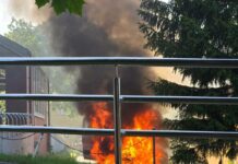 Pożar karetki przed szpitalem w Nisku