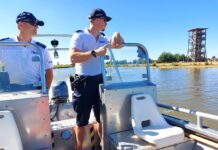 Policyjni wodniacy rozpoczęli służbę nad zalewem Podwolina