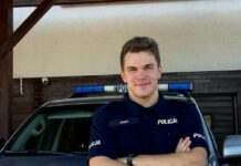 Policjant w drodze do służby udzielił pomocy poszkodowanemu w zdarzeniu drogowym