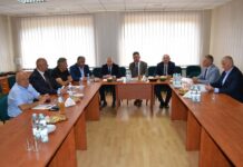 Samorządy walczą o połączenia kolejowe