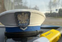 Policjanci przerwali dalszą jazdę nietrzeźwym kierującym