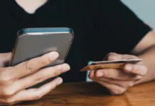 Policja ostrzega przed fałszywymi SMS-ami