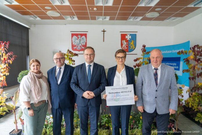 przydomowe_oczyszczalnie_urzad_marszalkowski_19_10_2026_podpisania_umow